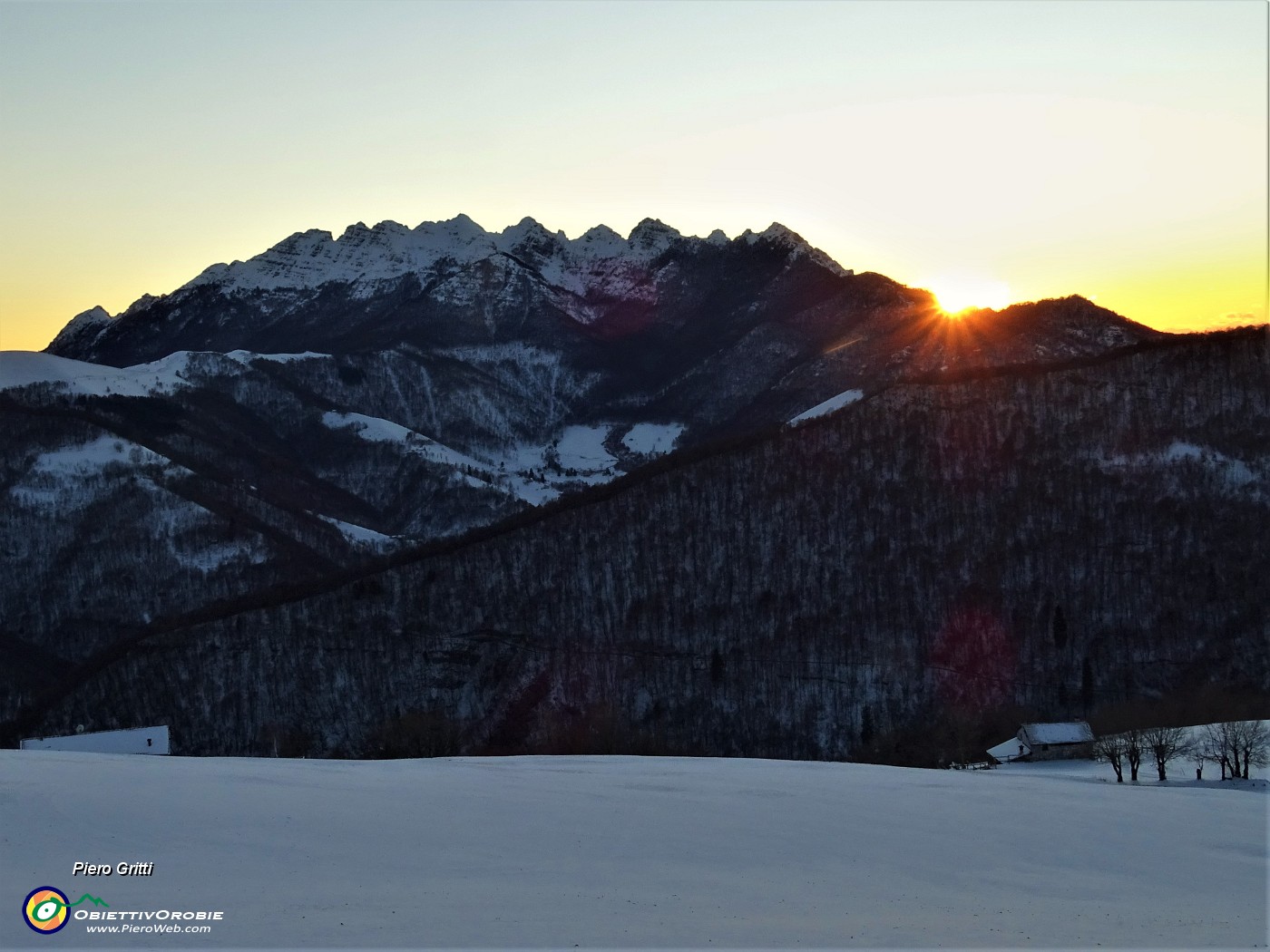 96 Splendido tramonto in Resegone da Prato Giugno .JPG